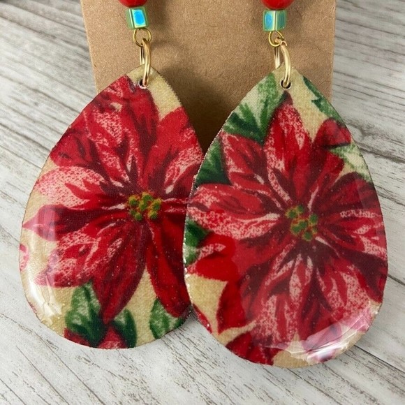 Christmas Poinsettia Earrings Red Green Tear Drop Dangle Beaded French Wire Gold - Picture 1 of 8